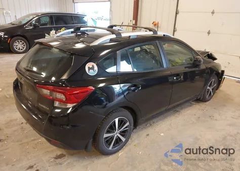 2021 Subaru Impreza Premium 5-Door z USA, uszkodzony, nr VIN 4S3GTAV67M3713023